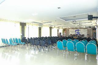 Oyo 887 Green Hill Hotel And Convention Center