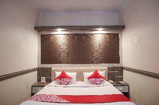 Oyo 742 Mona Plaza Hotel