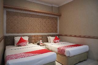 Oyo 742 Mona Plaza Hotel
