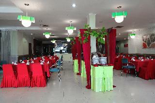 Oyo 742 Mona Plaza Hotel