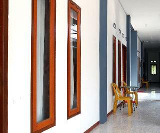 Hotel Oyo 956 Penginapan Eby
