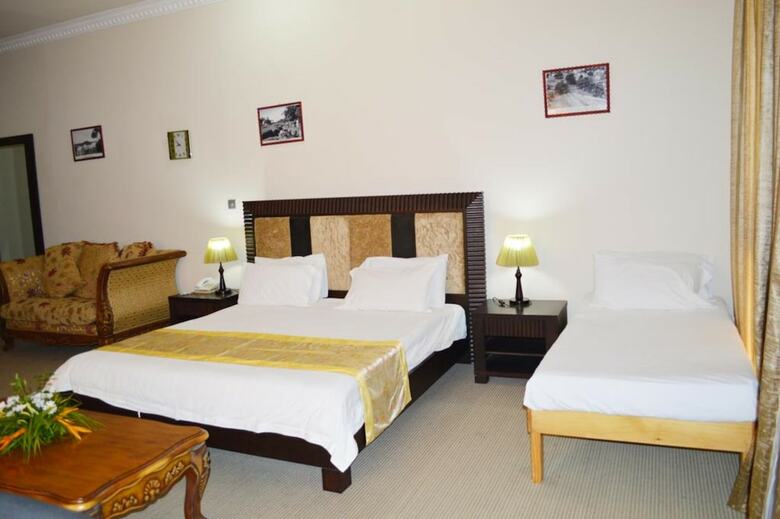 Hotel Loumaile Lodge