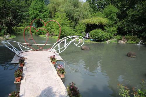 Hotel Tai-yi Red Maple Resort