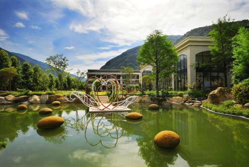 Hotel Tai-yi Red Maple Resort
