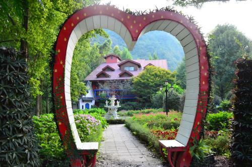 Hotel Tai-yi Red Maple Resort