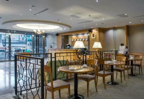 The Carlton Hotel - Chung Hwa