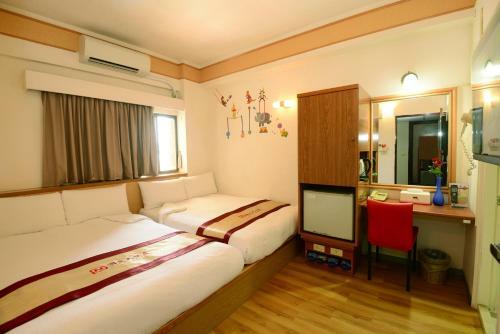 Kuo Chung Hotel