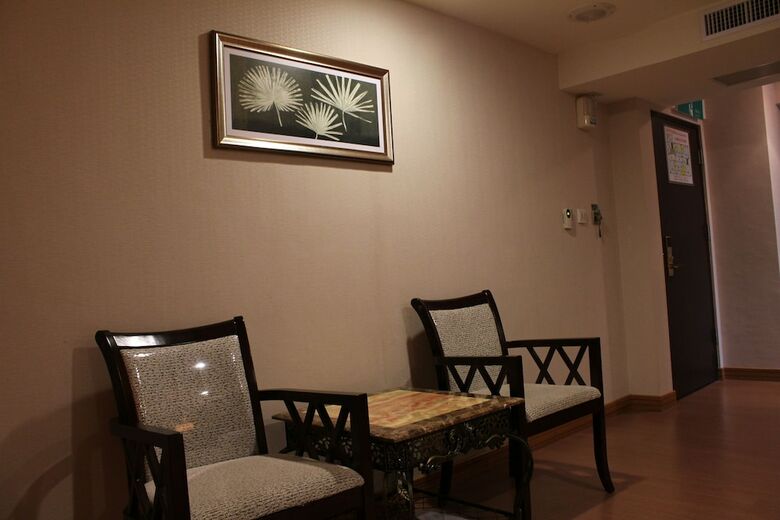 Shihzuwan Hotel - Kaohsiung Station