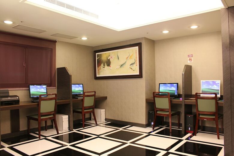 Shihzuwan Hotel - Kaohsiung Station