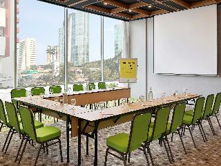 Hotel Ibis Styles Jakarta Simatupang
