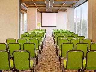 Hotel Ibis Styles Jakarta Simatupang