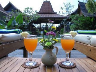 Hotel Kampung Cenik