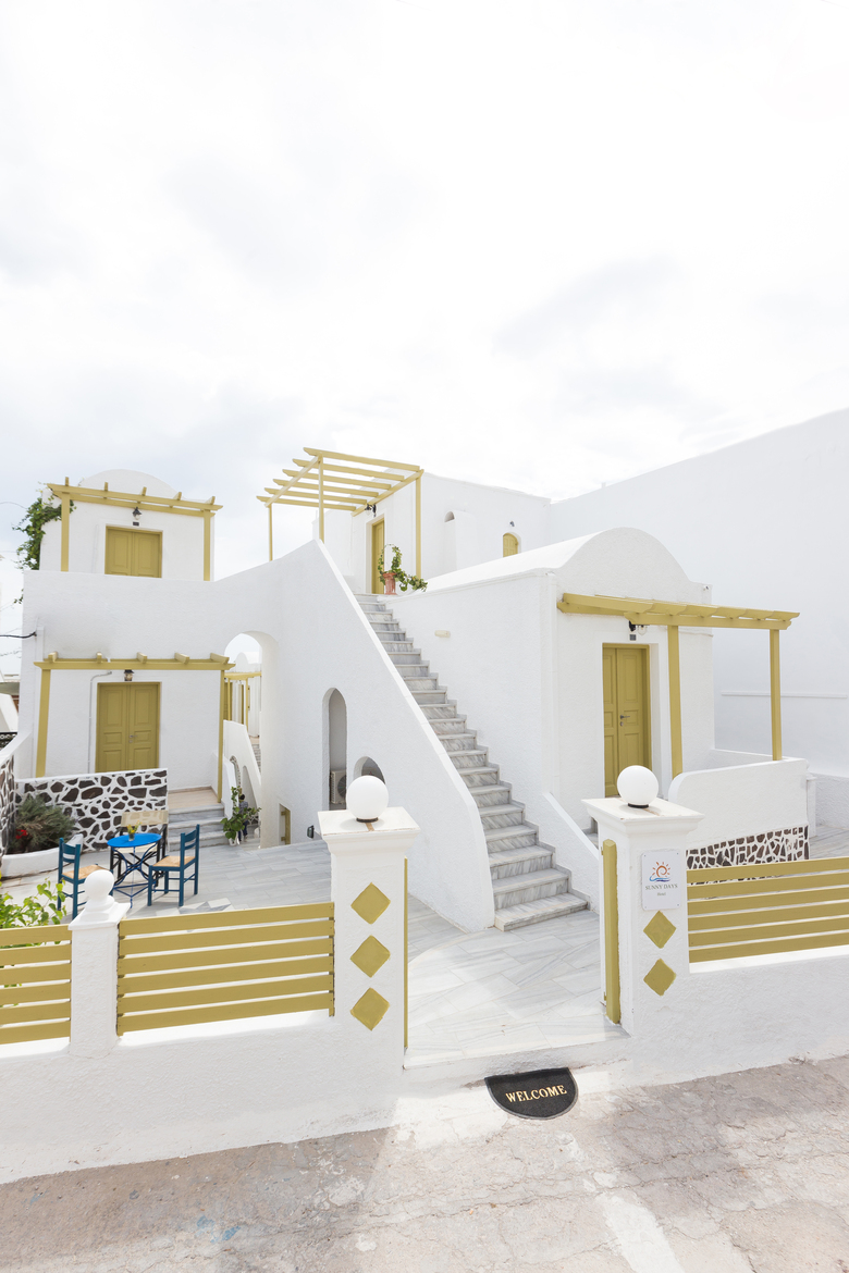 Sunny Days Hotel