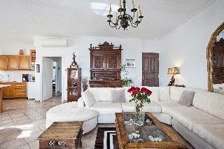 Villa Alexander's Suites