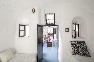 Villa Alexander's Suites