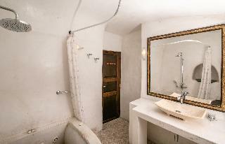 Villa Alexander's Suites