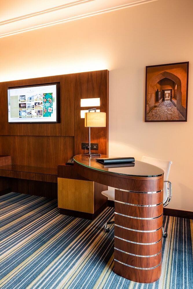 Hotel Royal Tulip Muscat
