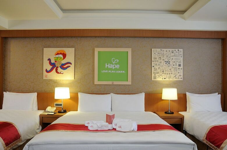 E-da Skylark Hotel