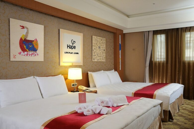 E-da Skylark Hotel