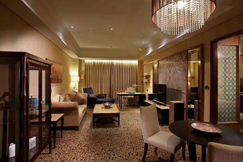 E-da Royal Hotel