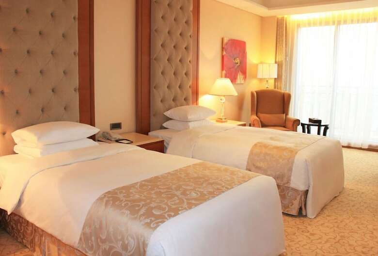 E-da Royal Hotel