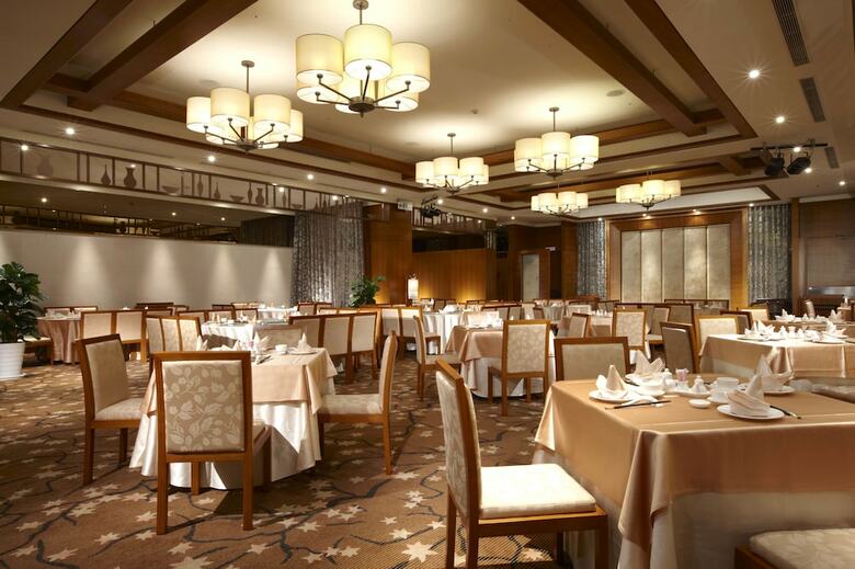 E-da Royal Hotel