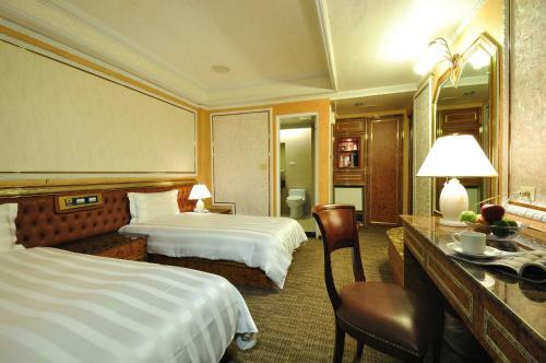 Baron's Hot Spring Hotel