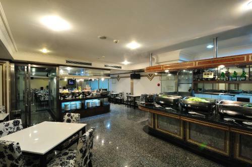 Baron's Hot Spring Hotel