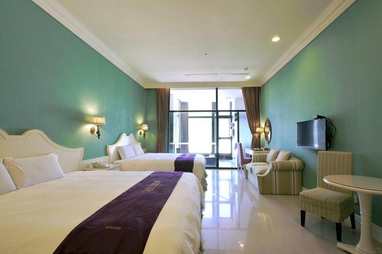 Posada Living Water Hotspring Hotel