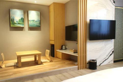 Gamalan Fl Spring Hotel