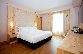 Vouk Hotel Suites