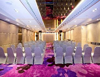 Vouk Hotel Suites