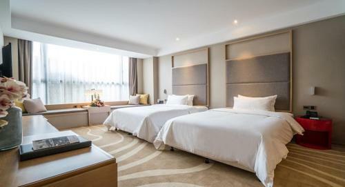 Hotel Ramada Encore Jintang