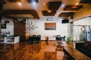 Hotel Reddoorz Plus Near Sultan Hasanuddin Airport