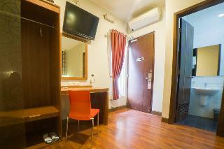 Hotel Reddoorz Plus @ Celaket