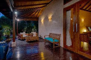 Kutus Kutus Ketewel Villa