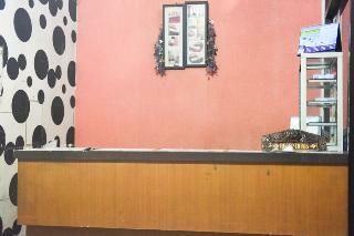 Hotel Reddoorz @ Pettarani Square