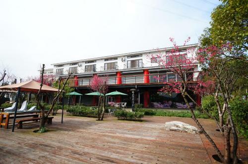 Bed & Breakfast Sanyi Sakura Resort