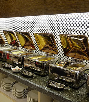 F Hotel - Sanyi