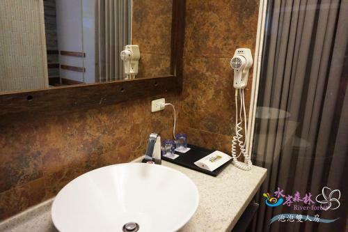 River Forest Resort Hotel