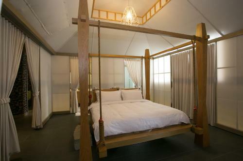 Tian Xia Ju Motel