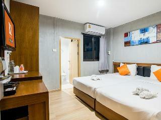 Hostal B2 Night Bazaar Chiang Rai Hotel