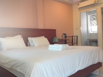 Hostal Grandma Kaew House