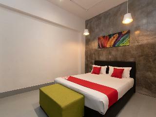 Hotel Oyo 43993 Madsuite