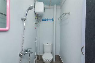 Hotel Oyo 2485 Darisa Marshall Kost Syariah