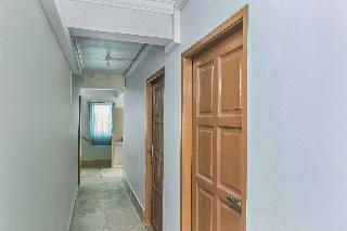 Hotel Oyo 2485 Darisa Marshall Kost Syariah