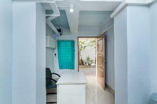 Hotel Oyo 2485 Darisa Marshall Kost Syariah