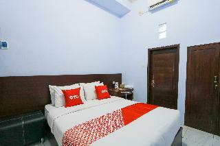 Oyo 2453 Artha Graha Vip