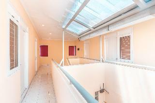 Oyo 1554 Pavilio Residence