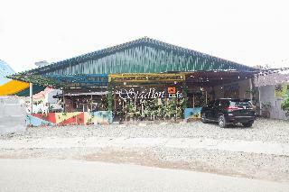 Hotel Oyo 990 Stadion Residence
